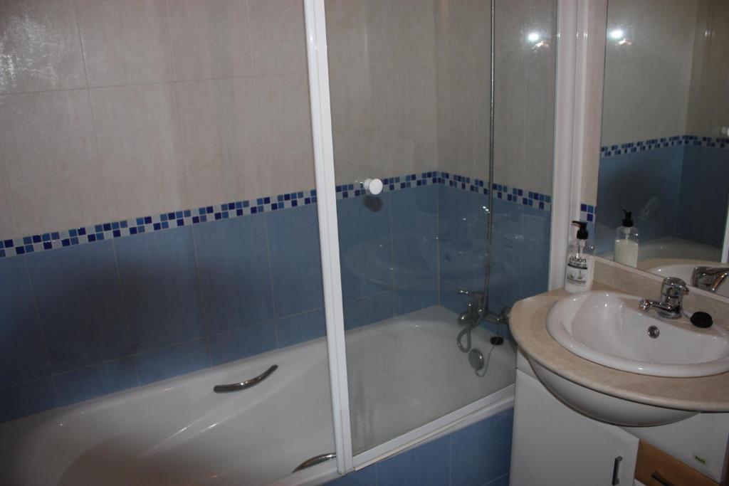 Apartamento La Cenicienta Apartment Leon Ngoại thất bức ảnh