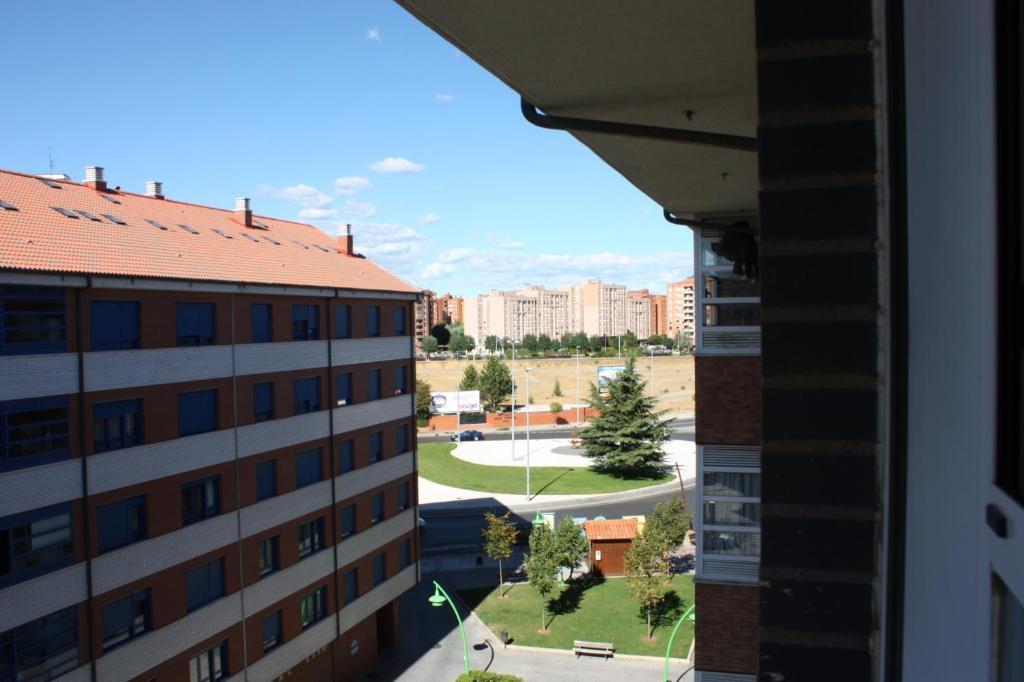 Apartamento La Cenicienta Apartment Leon Ngoại thất bức ảnh